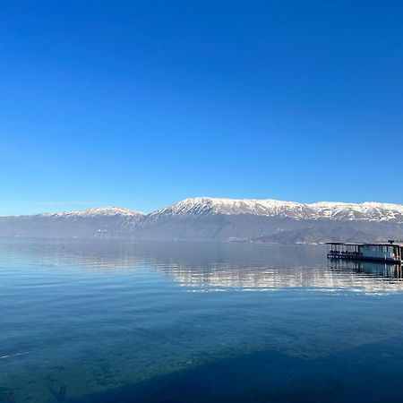 Lake Ohrid Guesthouse "Villa Valentina" Поградец Экстерьер фото